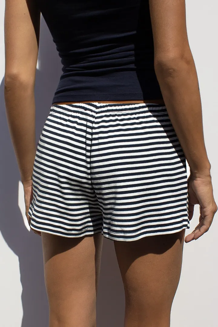 Shorts con elastico 